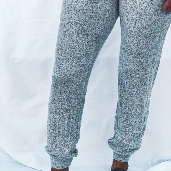 Fornia Loungewear Gray Set Multiple Sizes Available Brand New - Picture 4 of 12